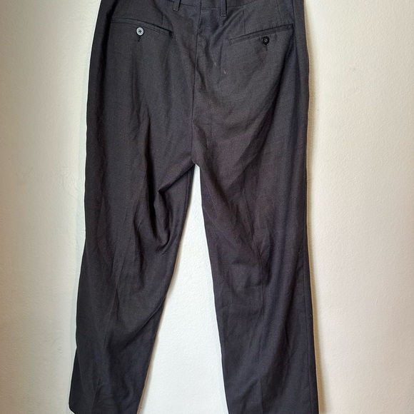 Axist - Picture 3 of 9